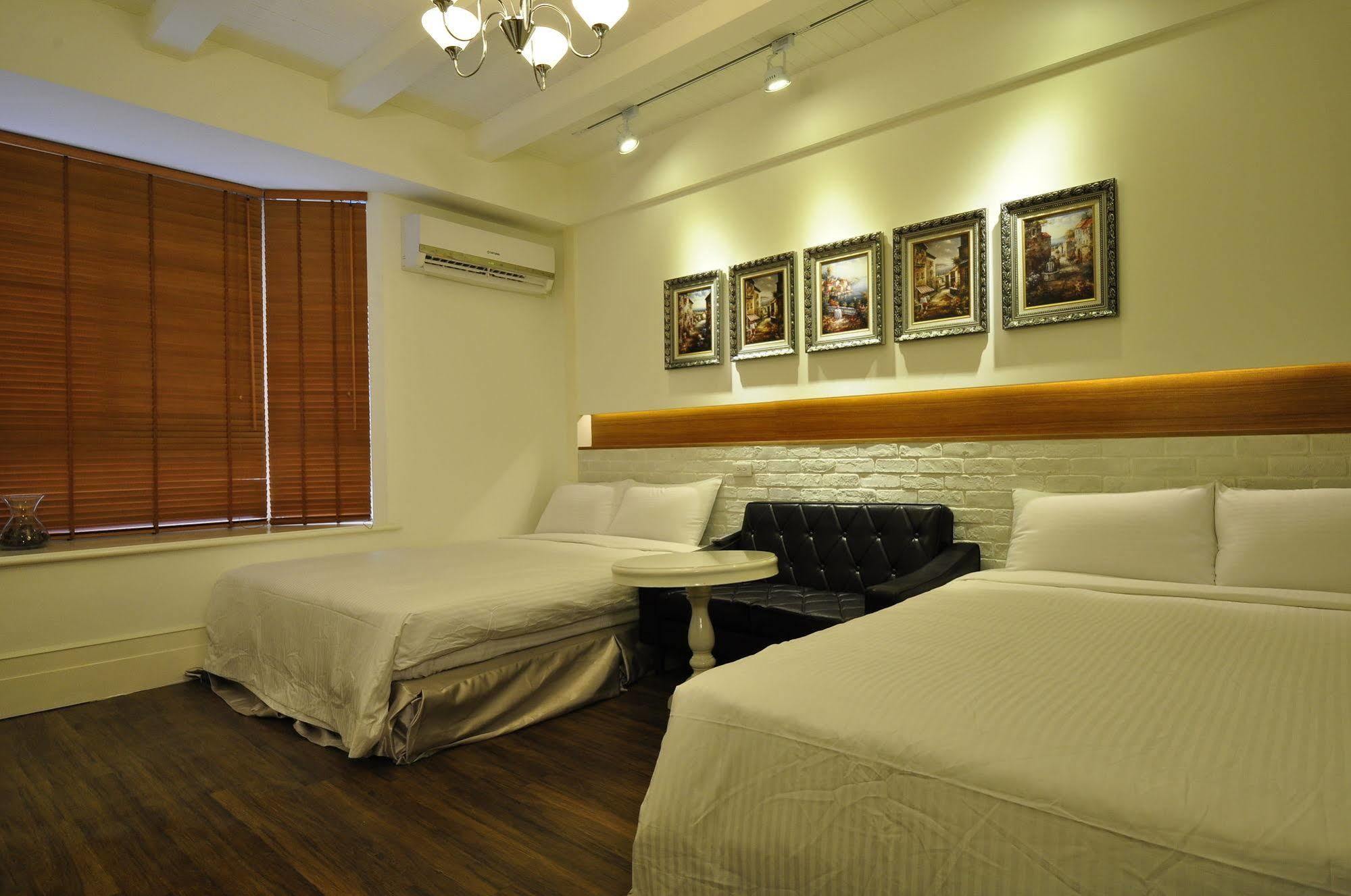 Young Motel Taitung ภายนอก รูปภาพ