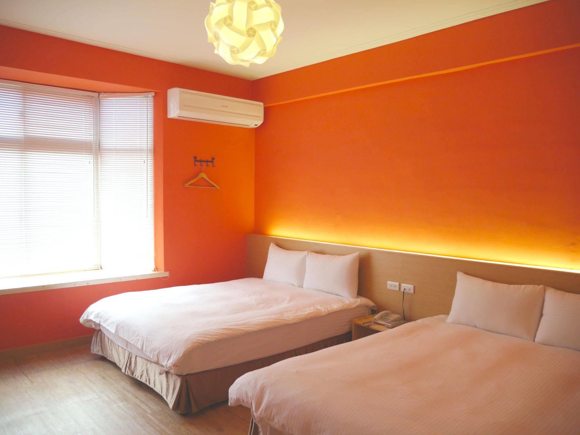 Young Motel Taitung ภายนอก รูปภาพ