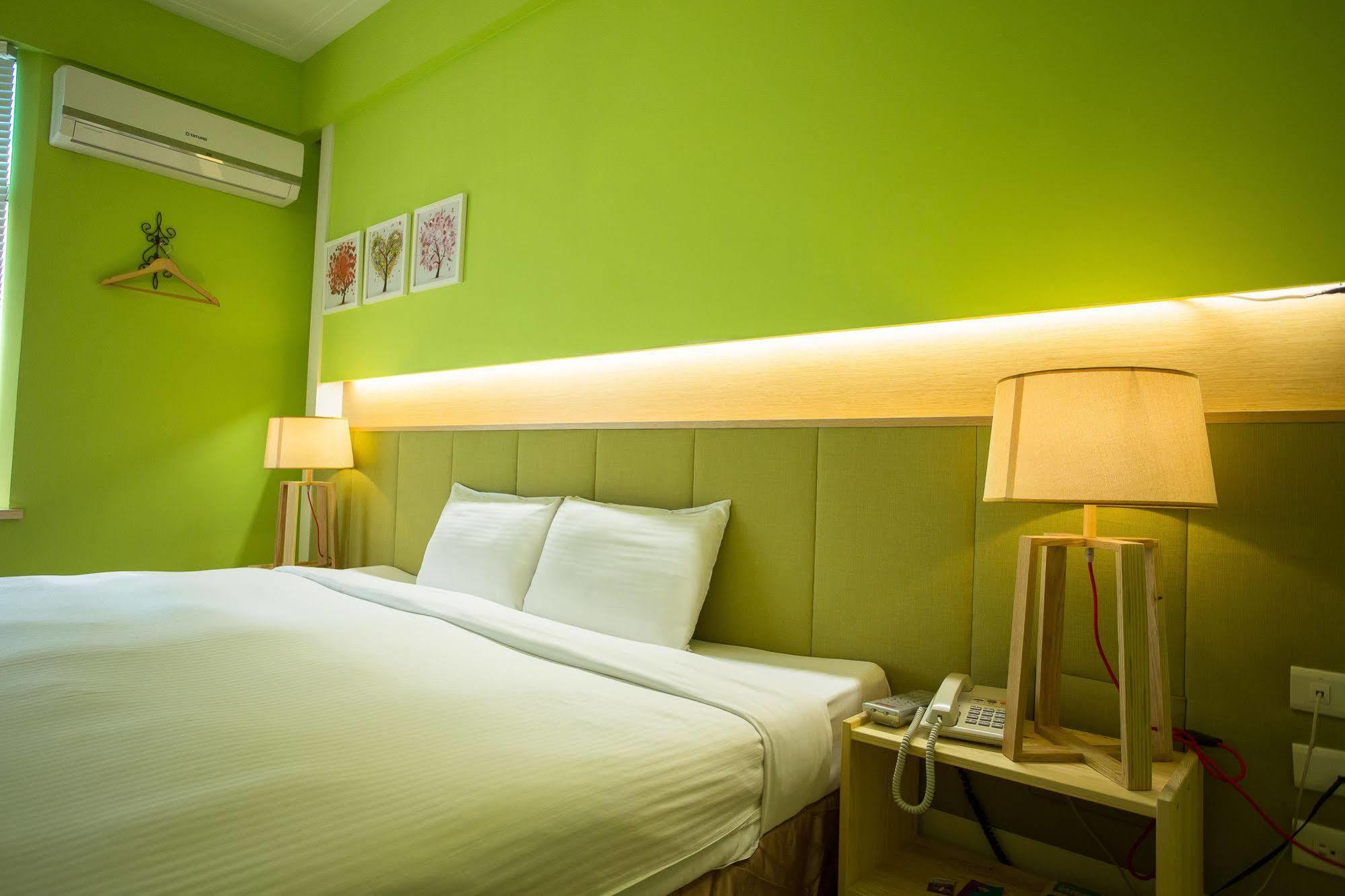 Young Motel Taitung ภายนอก รูปภาพ
